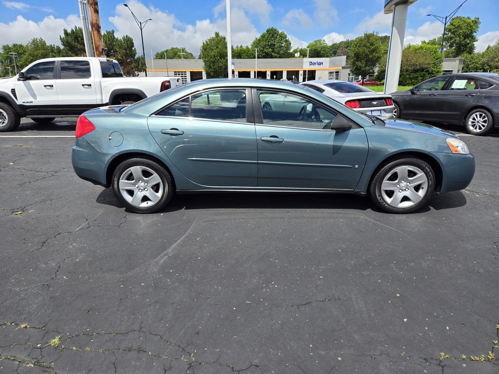 Used 2009 Pontiac G6 G6 with VIN 1G2ZG57B794119035 for sale in Clinton Township, MI